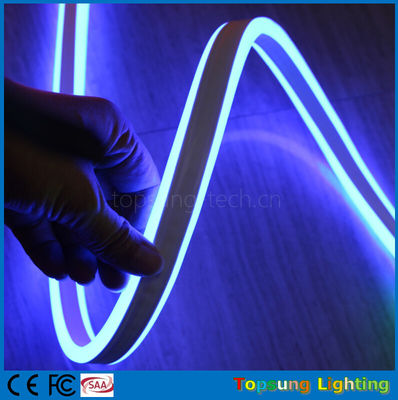 ضوء النيون المرن مزدوج الجانب 8 * 18mm حجم مصغر شريط النيون المرن LED 24v اللون الأزرق